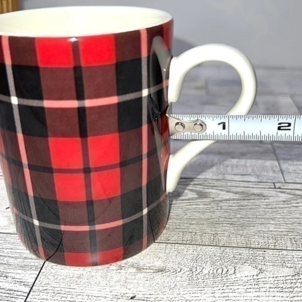 Pottery Barn Landon Plaid Mugs Set of 2